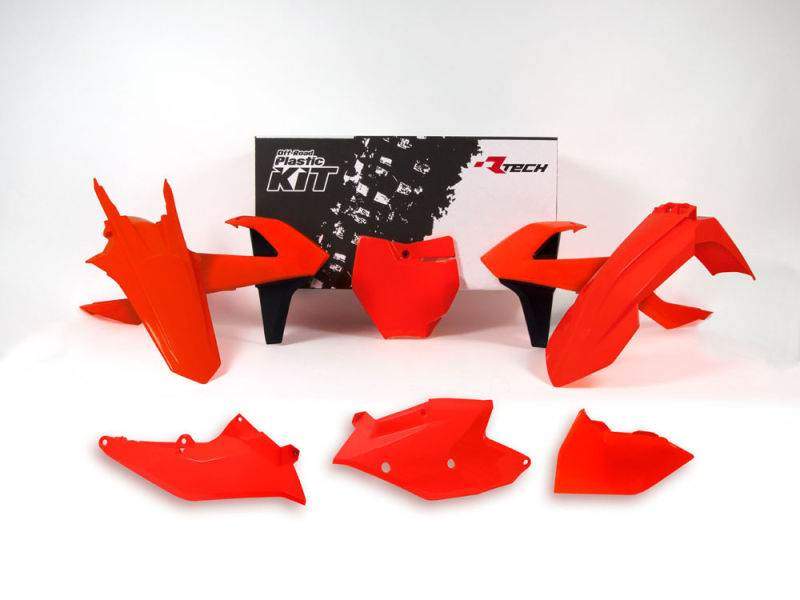 RACETECH kompletní plasty KTM SX 125/150 16-18, SX 250 17-18, SXF 250/350/450 16-18, barva oranžová fluo (s krytem filtru) (KT517FFLU)